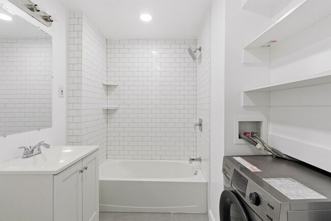 Building Photo - 154 South St