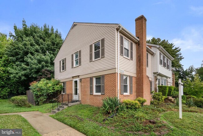 Building Photo - 3351 Buehler Ct