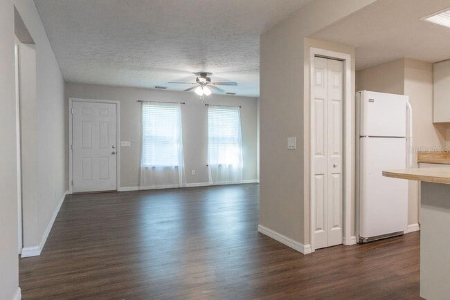 Building Photo - 1145 8th Ave