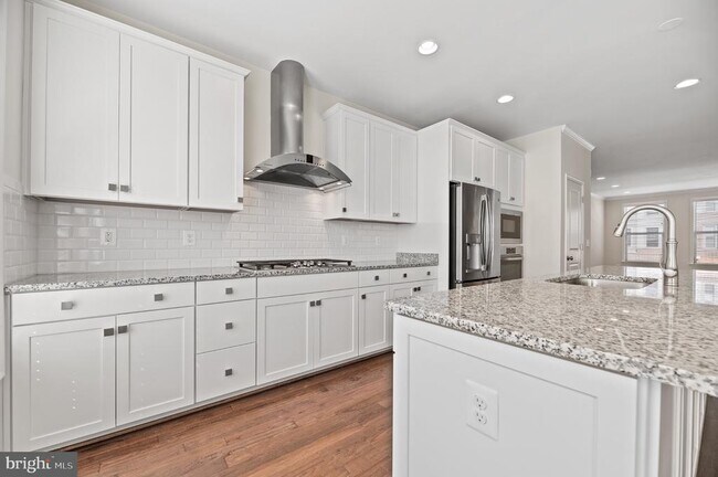 Building Photo - 42409 S Dogwood St