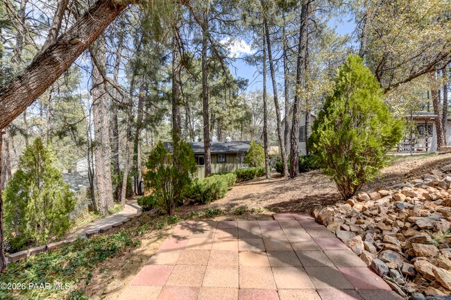 Building Photo - 704 Pima Rd