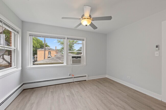 Building Photo - 8320 W Irving Park Rd