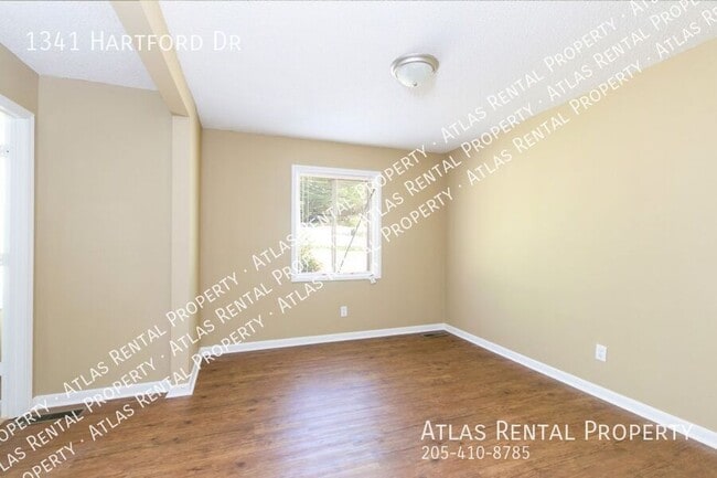 Building Photo - 1341 Hartford Dr