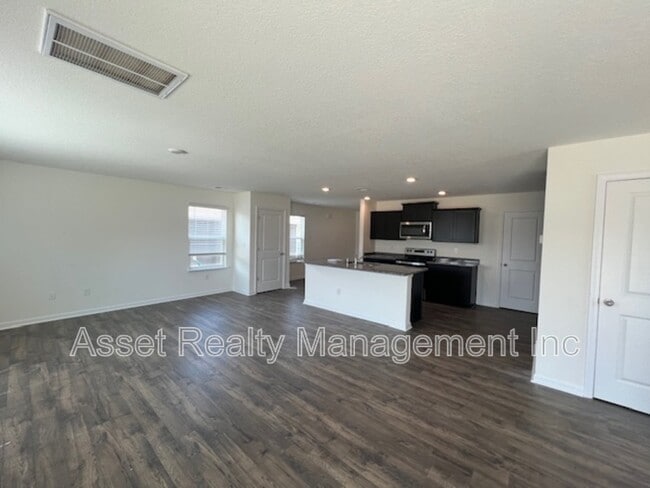 Building Photo - 3031 Nicole Cir