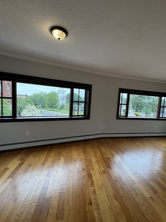 Building Photo - 105 Pleasant St
