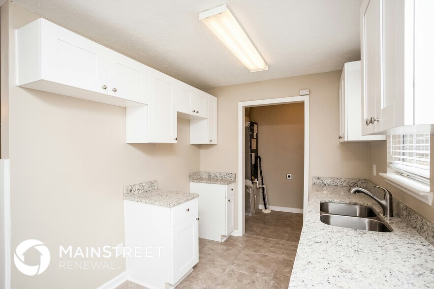 Building Photo - 5120 Highpoint Rd