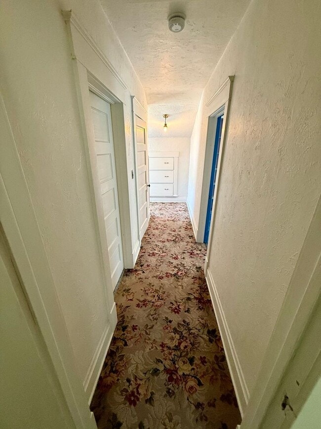 Building Photo - Charming 4-Bedroom, 2-Bath Victorian Home ...