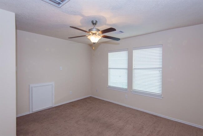Building Photo - 5301 Summer Spring Ln