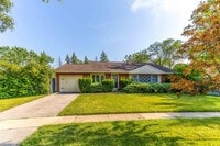 Building Photo - 697 Hickory Dr