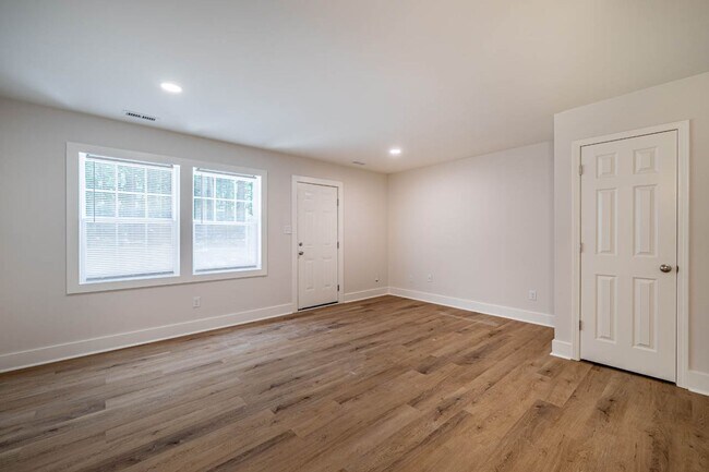 Building Photo - 105 Stowe Pl