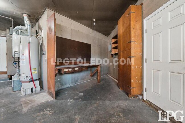 Building Photo - 2203 Glendale Ave
