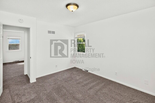 Building Photo - 3414 SW 42nd St