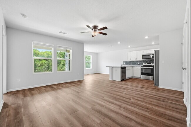 Building Photo - New community! Three bedrooms, two bathrooms and ready for you to move into!