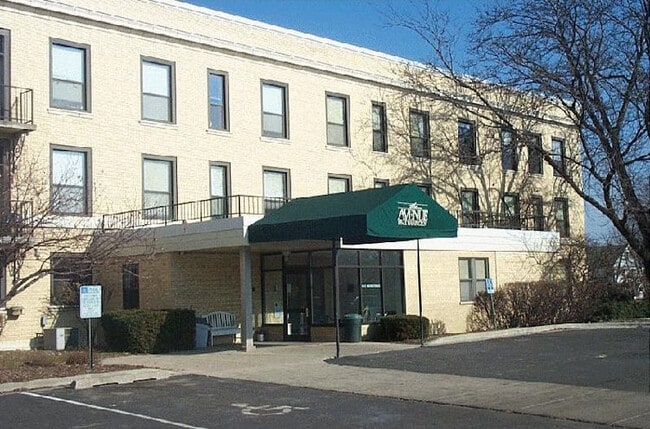 Building Photo - The Avenue