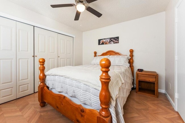 Building Photo - 255 Foots Creek Rd