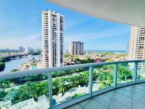 Building Photo - 19400 Turnberry Way