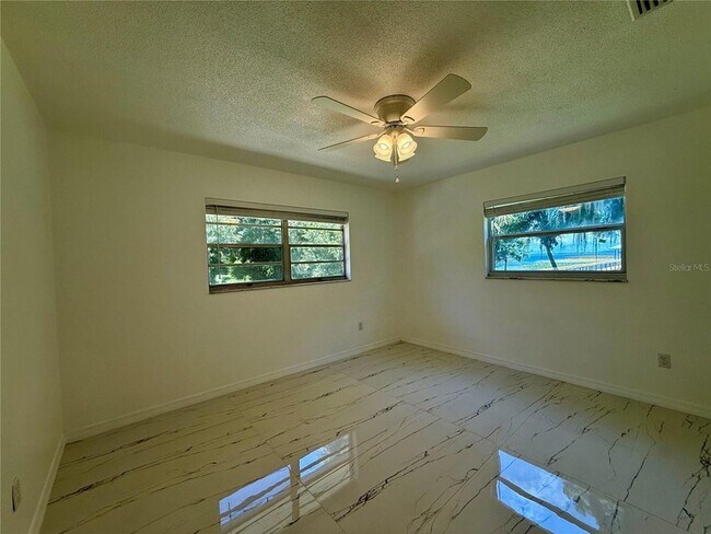 Building Photo - 1617 Birch St