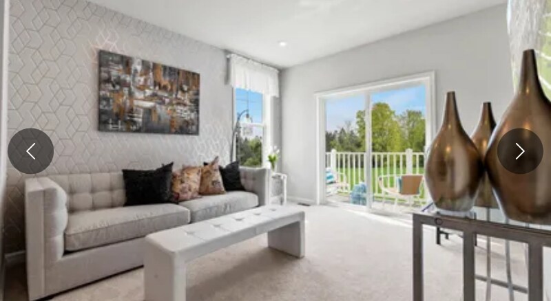 Building Photo - 658 b