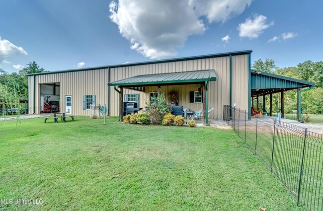 Building Photo - 1998 MS-16