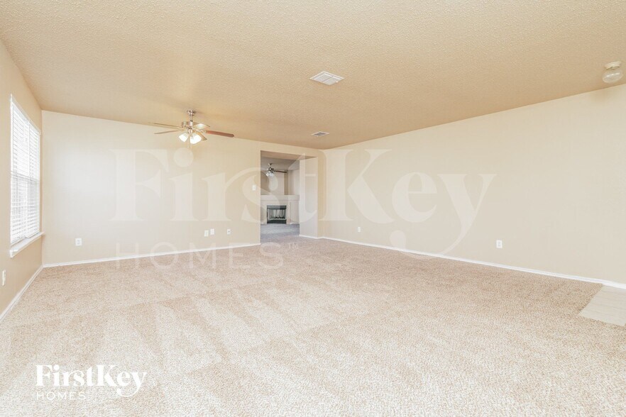 Building Photo - 1132 Beechwood Ln
