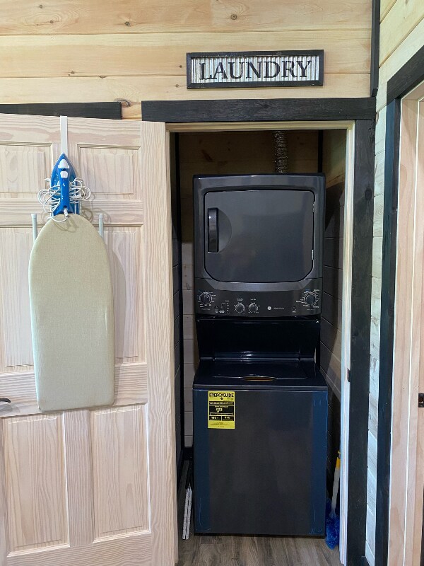 Building Photo - 4227 Round Top Way