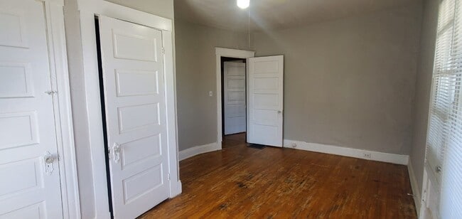 Building Photo - 1527 Dixmont Ave