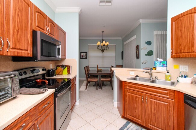 Building Photo - ** 2 PLUS DEN\2 BATH CONDO IN BARBADOS AT ...