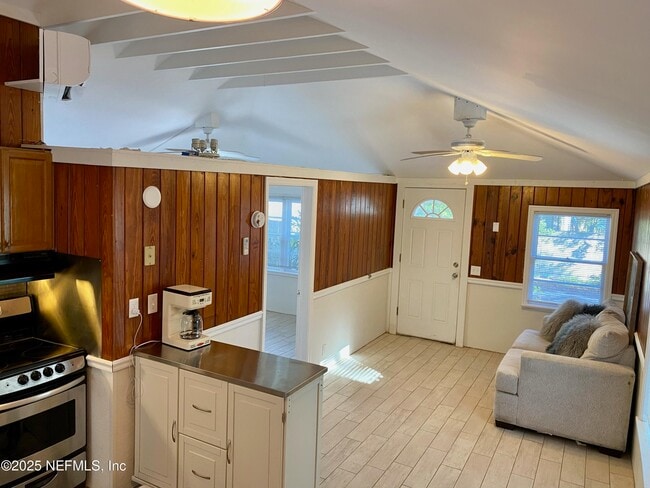 Building Photo - 408 Flagler Blvd