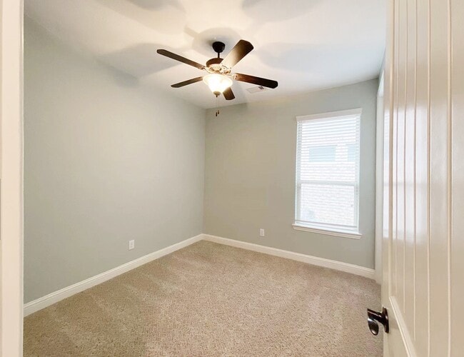 Building Photo - 14626 Moccasin Ridge Dr