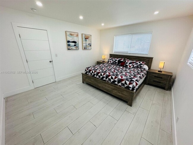 Building Photo - 2802 Jackson St