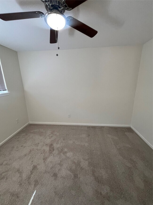 Building Photo - 3538 Orange Grove Dr