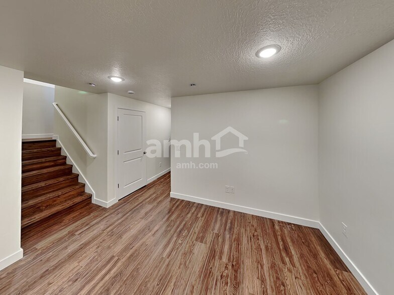 Building Photo - 3471 N Annabell St