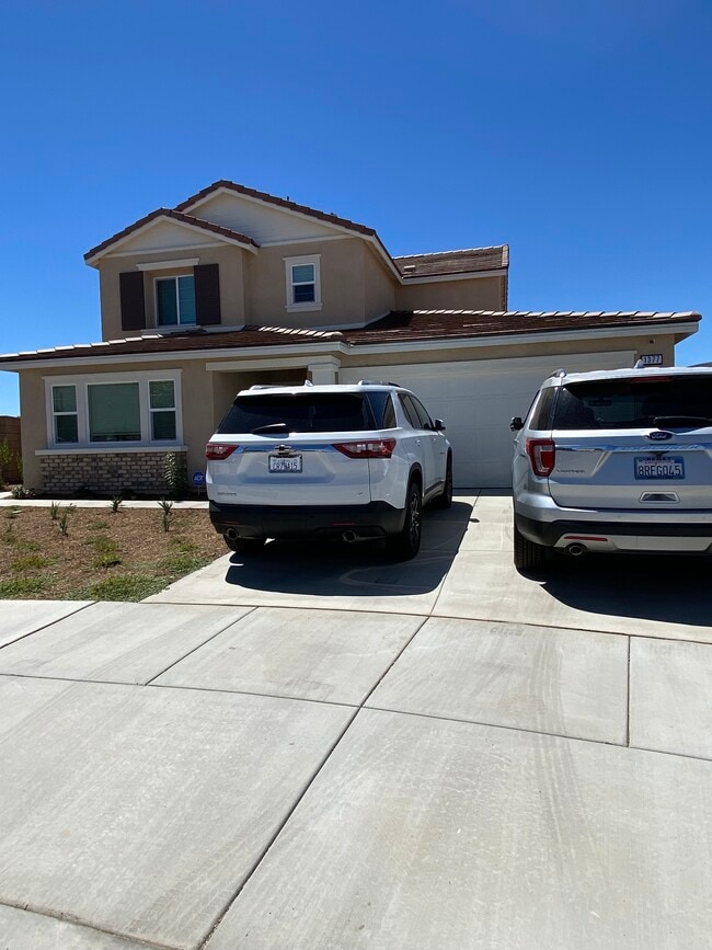 Building Photo - 1377 Provence Ct
