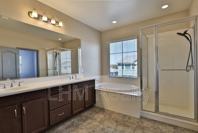 Building Photo - 3156 E Austin Dr