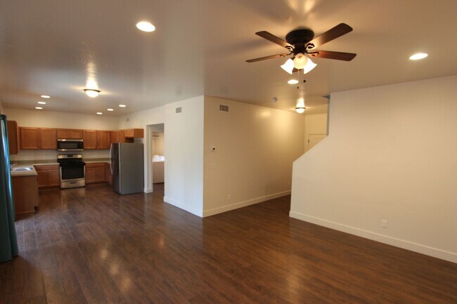 Building Photo - $500 off your 1st Month's rent! Home in Mo...