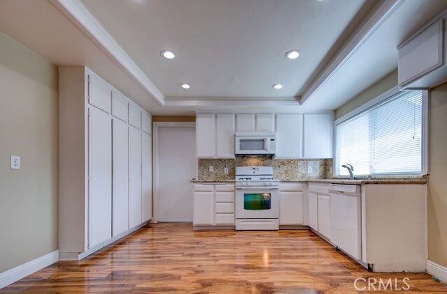 Building Photo - 17275 Candleberry