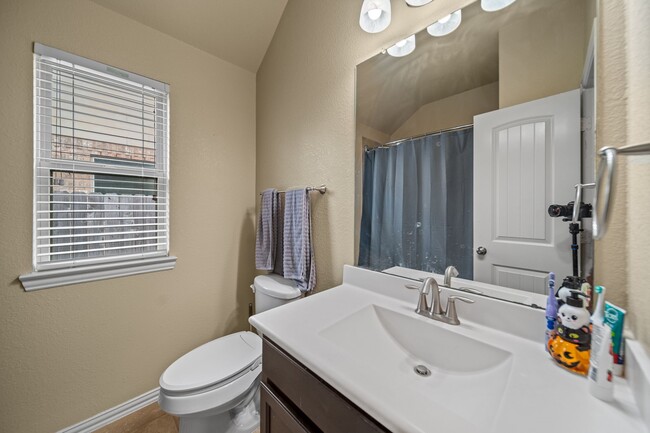 Building Photo - 13106 Riata River Ln