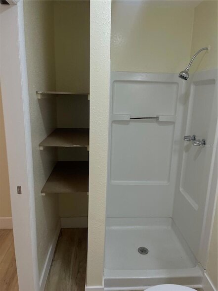 Building Photo - 4513 W Gray St