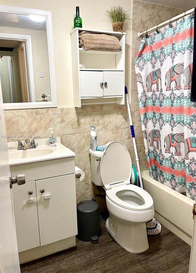 Building Photo - 20102 SW 123rd Dr