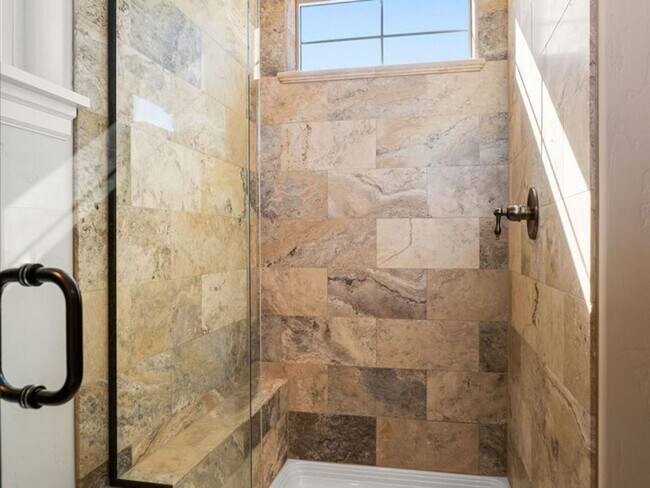Building Photo - Stunning Tumalo Home on 3.21 Acres with Ca...