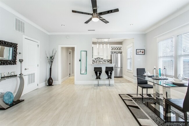 Building Photo - 4719 Junius St