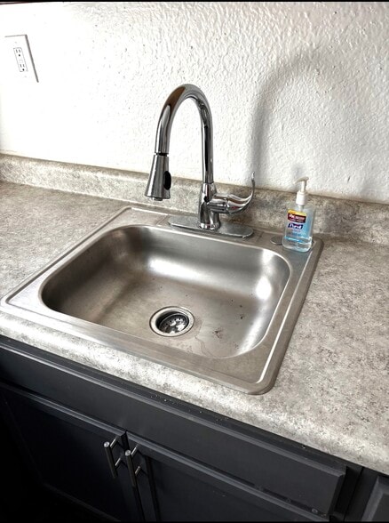 Building Photo - 4133 W Kossuth Ave