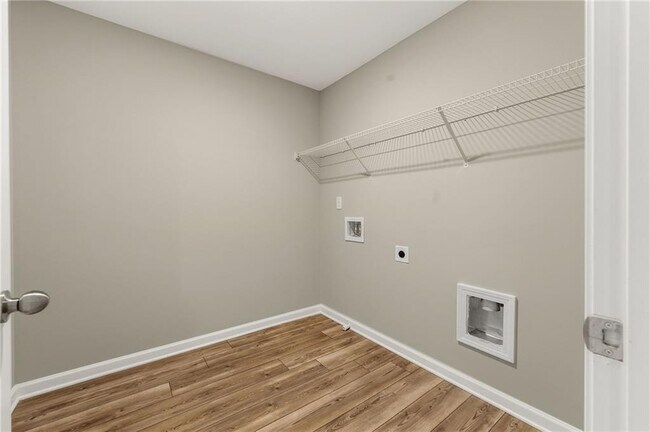 Building Photo - 4335 Magpie Dr