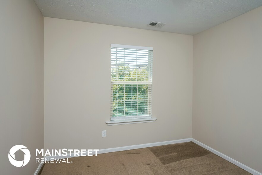 Building Photo - 104 Spring Leaf Ct