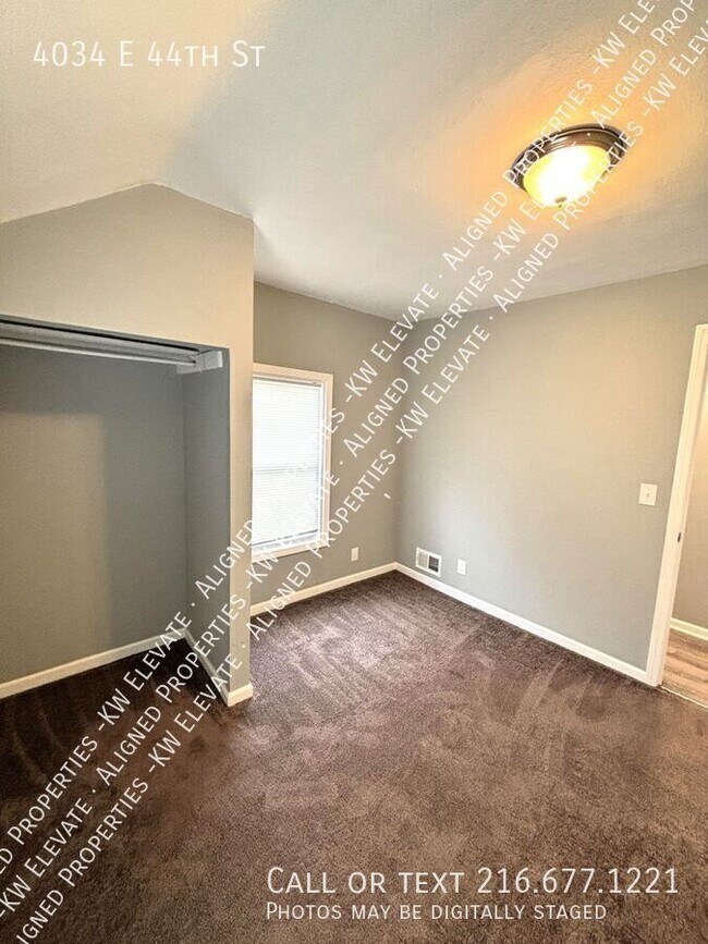 Building Photo - 4034 E 44th St