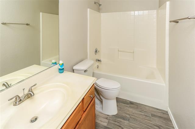 Building Photo - 3353 Stoneway Dr