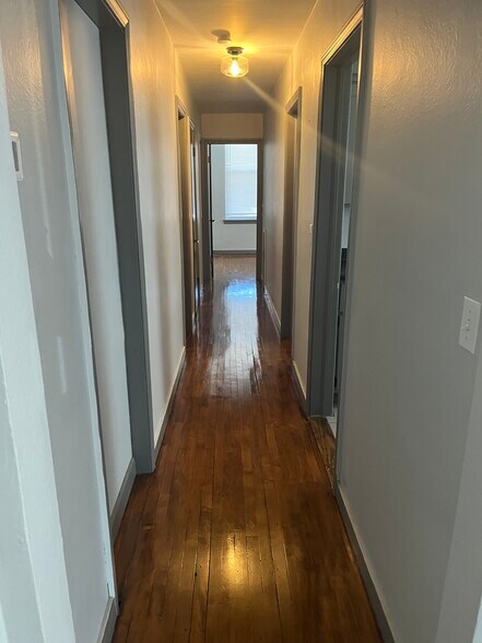 Building Photo - 1415 Cass Ave