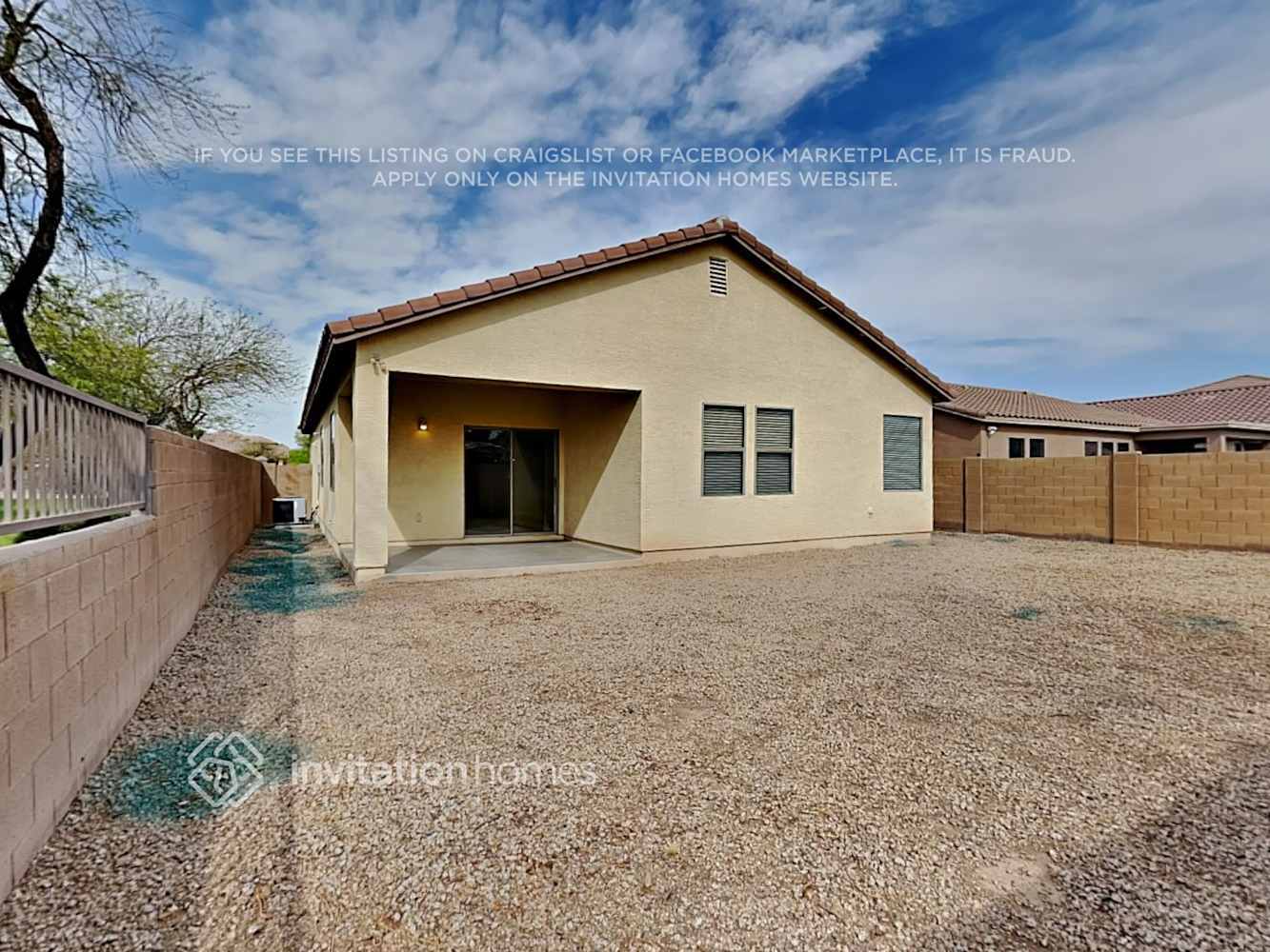 Building Photo - 3121 S 74th Dr