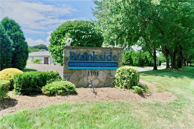 Building Photo - 107 Ivy Ln