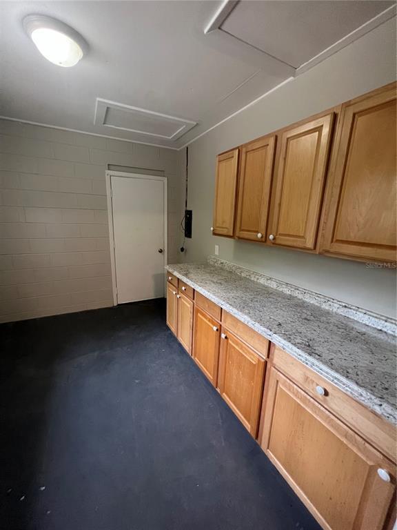 Building Photo - 610 Patlin Ave